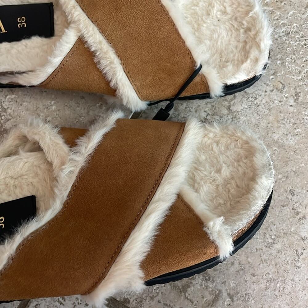 ZARA Faux Fur Lined Leather Slide Sandals - Picture 7 of 16